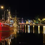 Amber Port