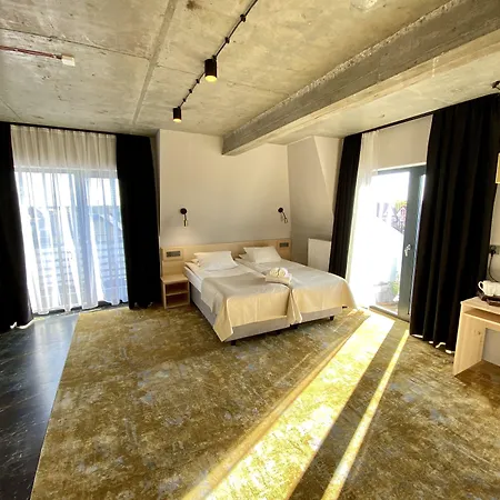 Amber Port 酒店 4*