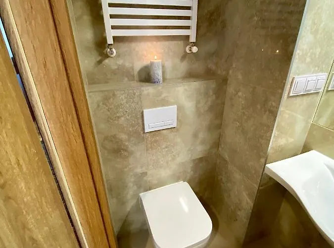 فندق Amber Port 4*