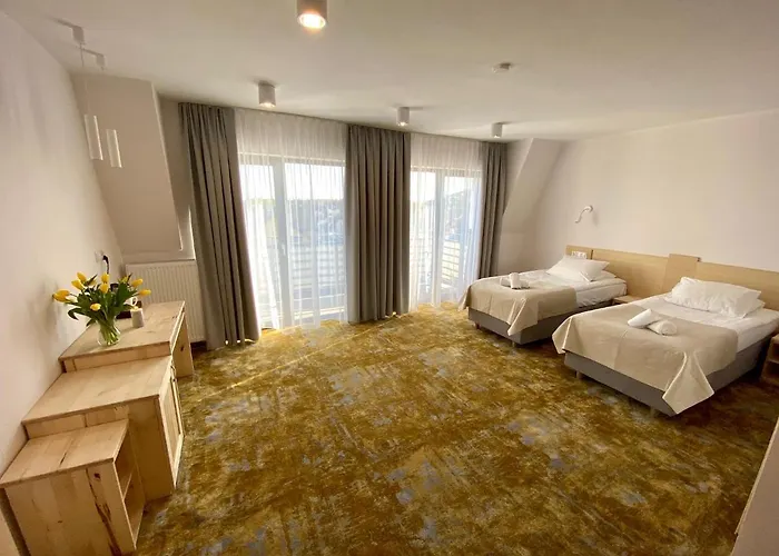 فندق Amber Port 4*